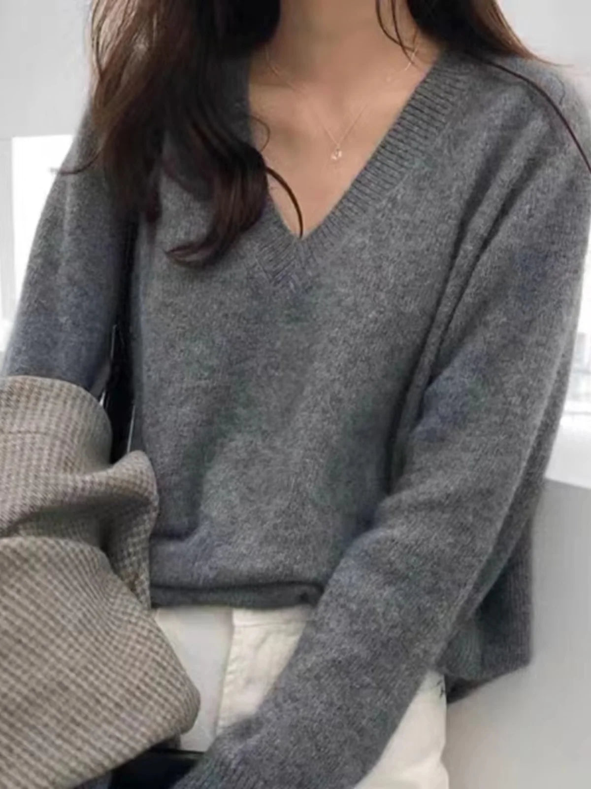 Women's V-Neck Knitted Sweater Spring Autumn Inner Wear Retro Japanese Style 2026 New Loose Fit Long Sleeve Top