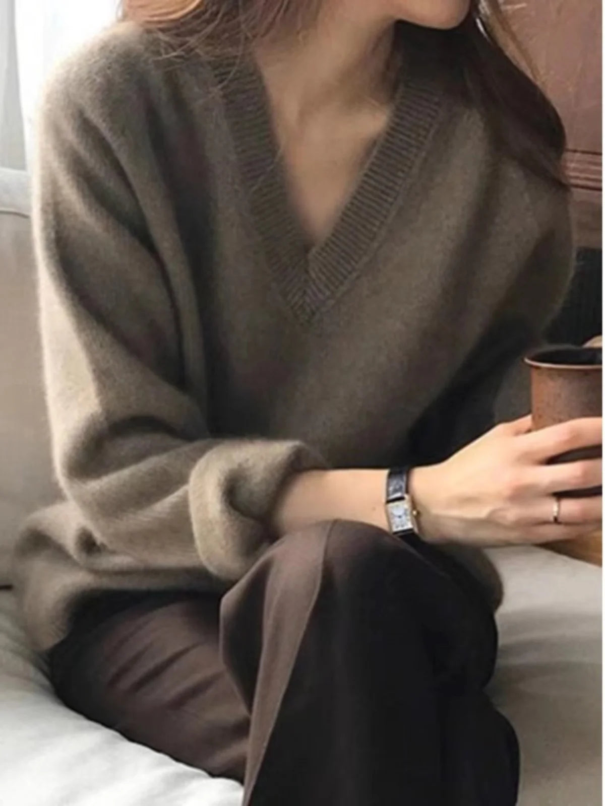 Women's V-Neck Knitted Sweater Spring Autumn Inner Wear Retro Japanese Style 2026 New Loose Fit Long Sleeve Top